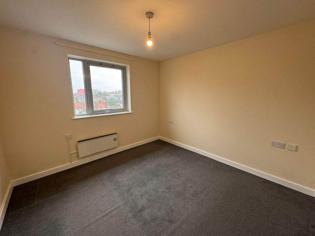 Property photo 3 of 7 Front