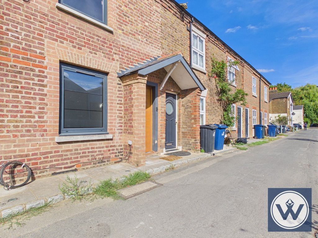 Property photo 1 of 29