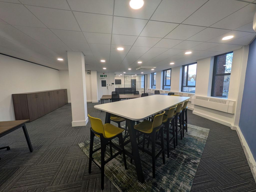 Property photo 2 of 8 Pxl_20260128_161242175.Jpg