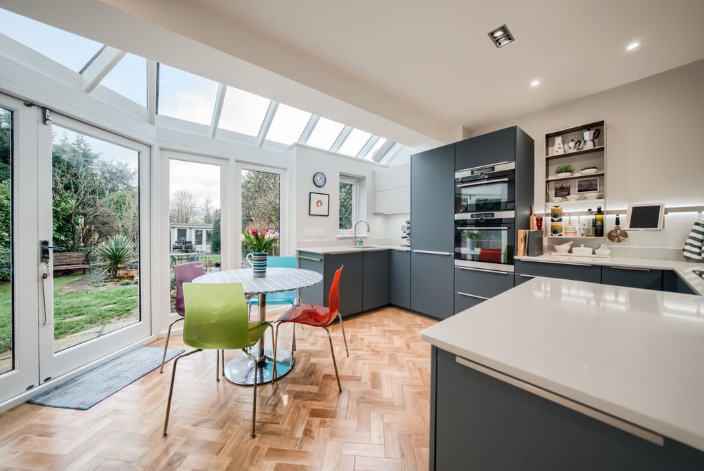 Property photo 3 of 25 Xt5A1201-Hdr(3)