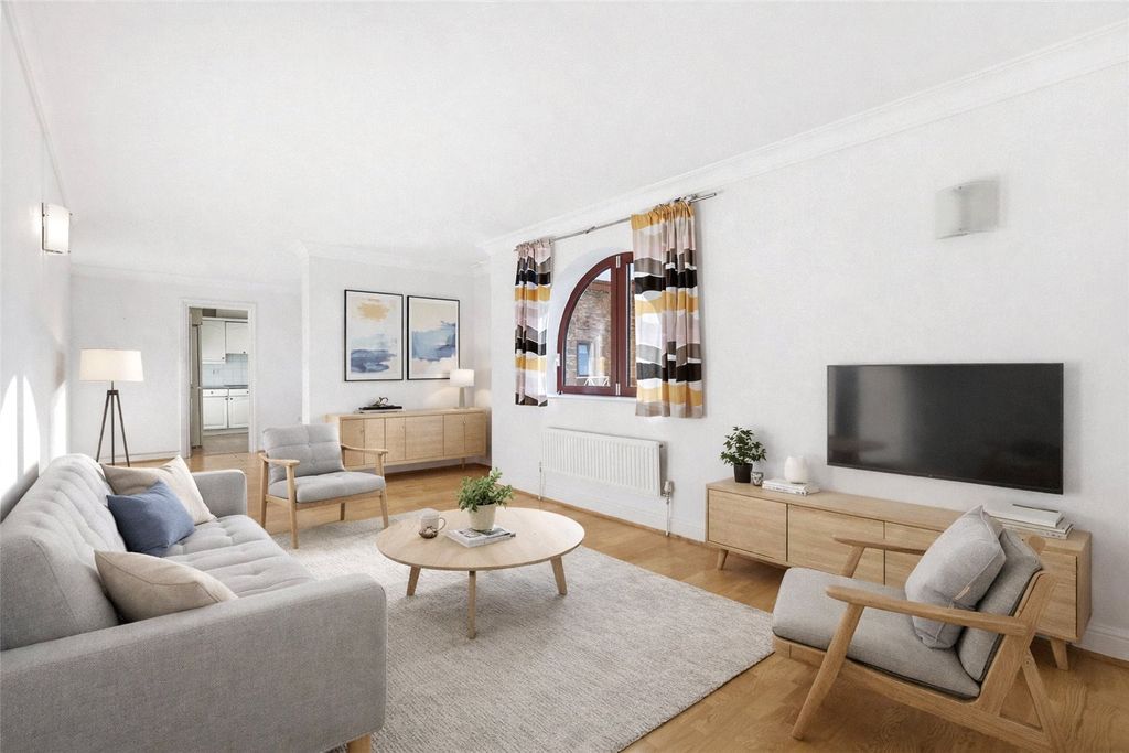 Property photo 2 of 8 Picture No. 20