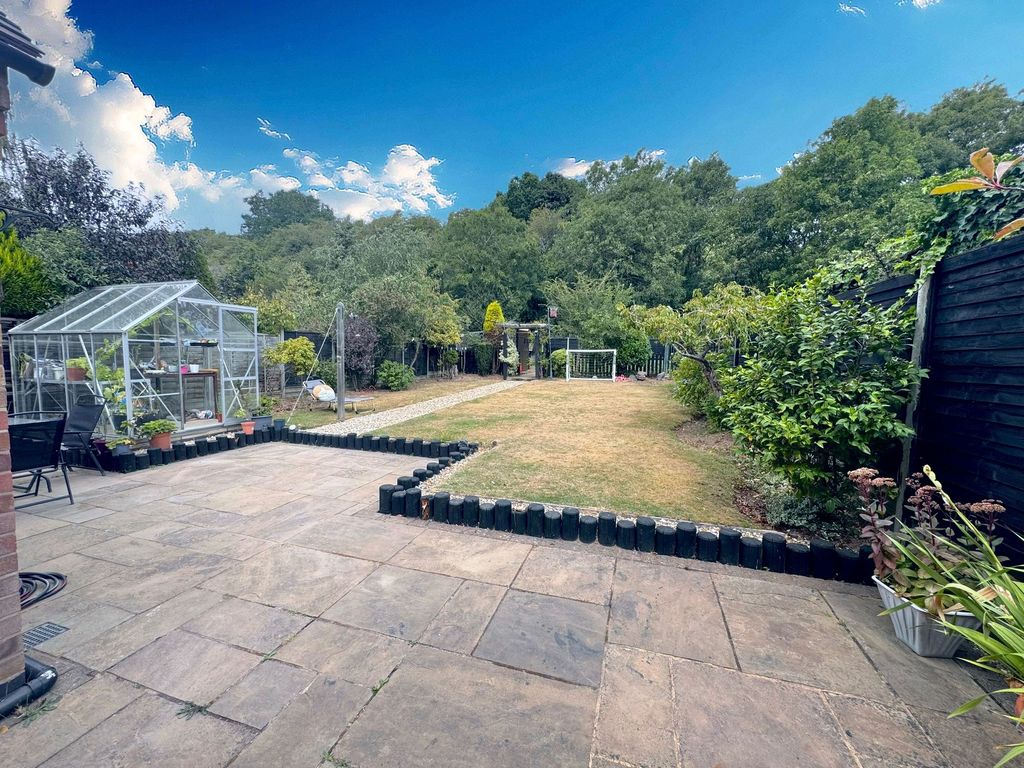 Property photo 2 of 35