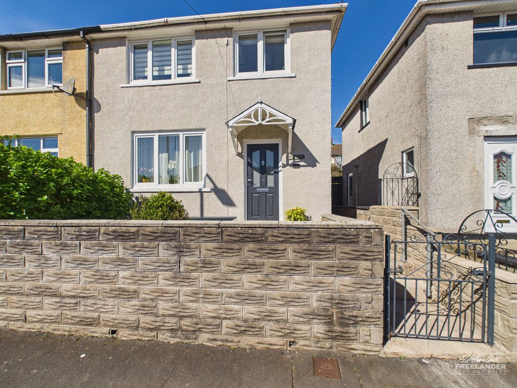 Property photo 1 of 19 Front