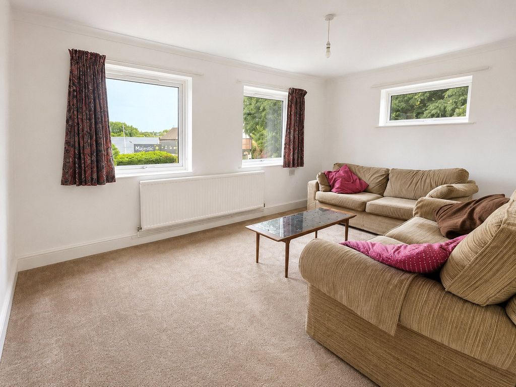 Property photo 2 of 7 Picture No. 13