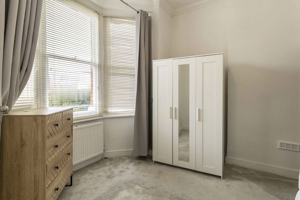 Property photo 1 of 4