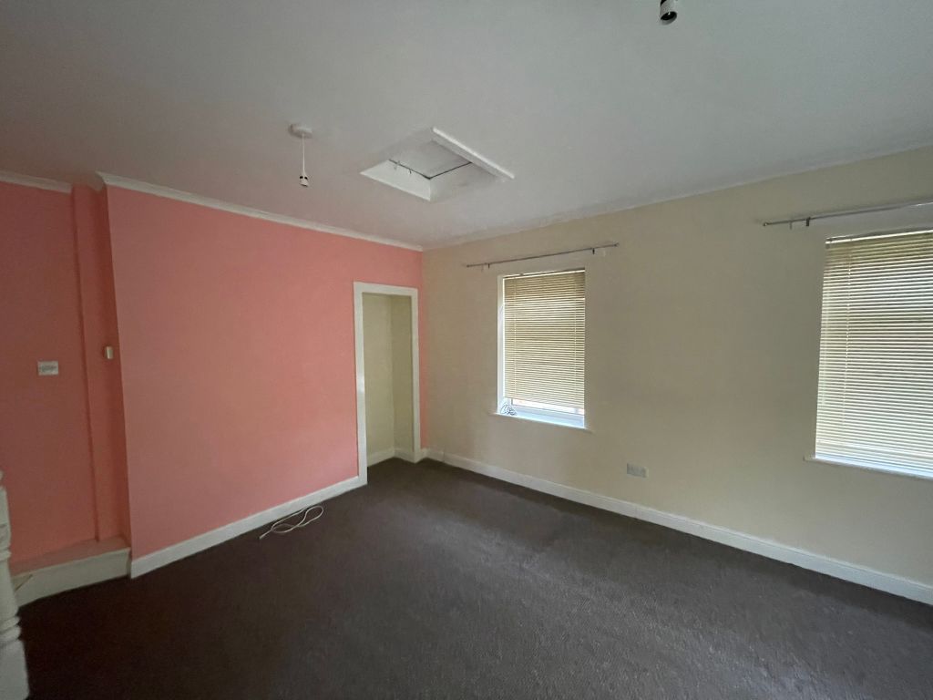 Property photo 3 of 8 Img_9831