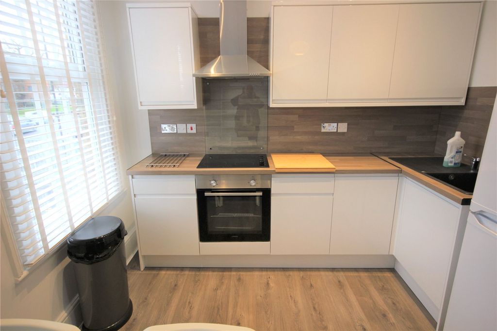 Property photo 3 of 5 Picture No. 04