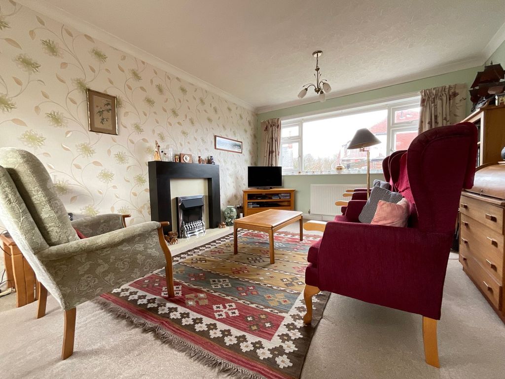 Property photo 3 of 19