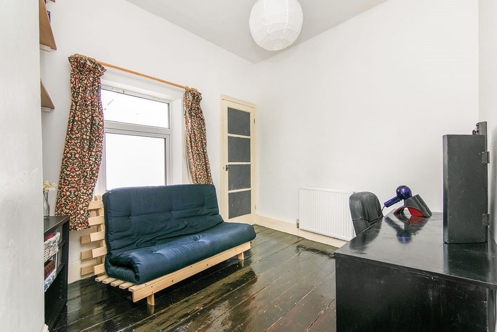 Property photo 3 of 8 Picture No. 09