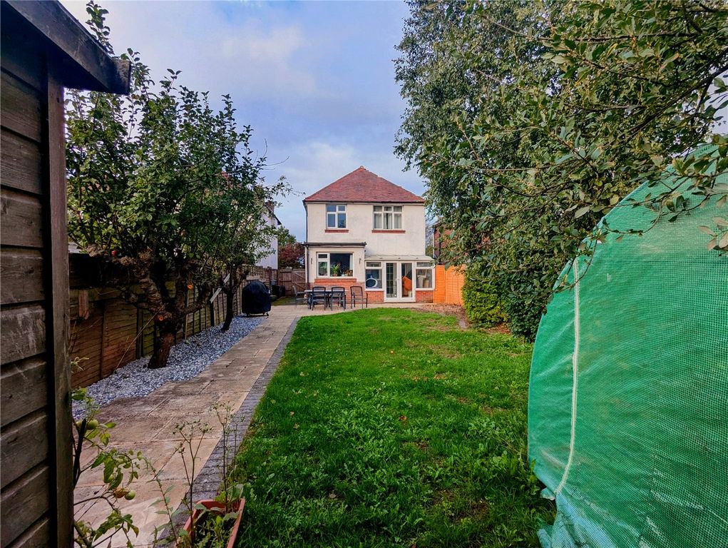 Property photo 2 of 18 Picture No. 37