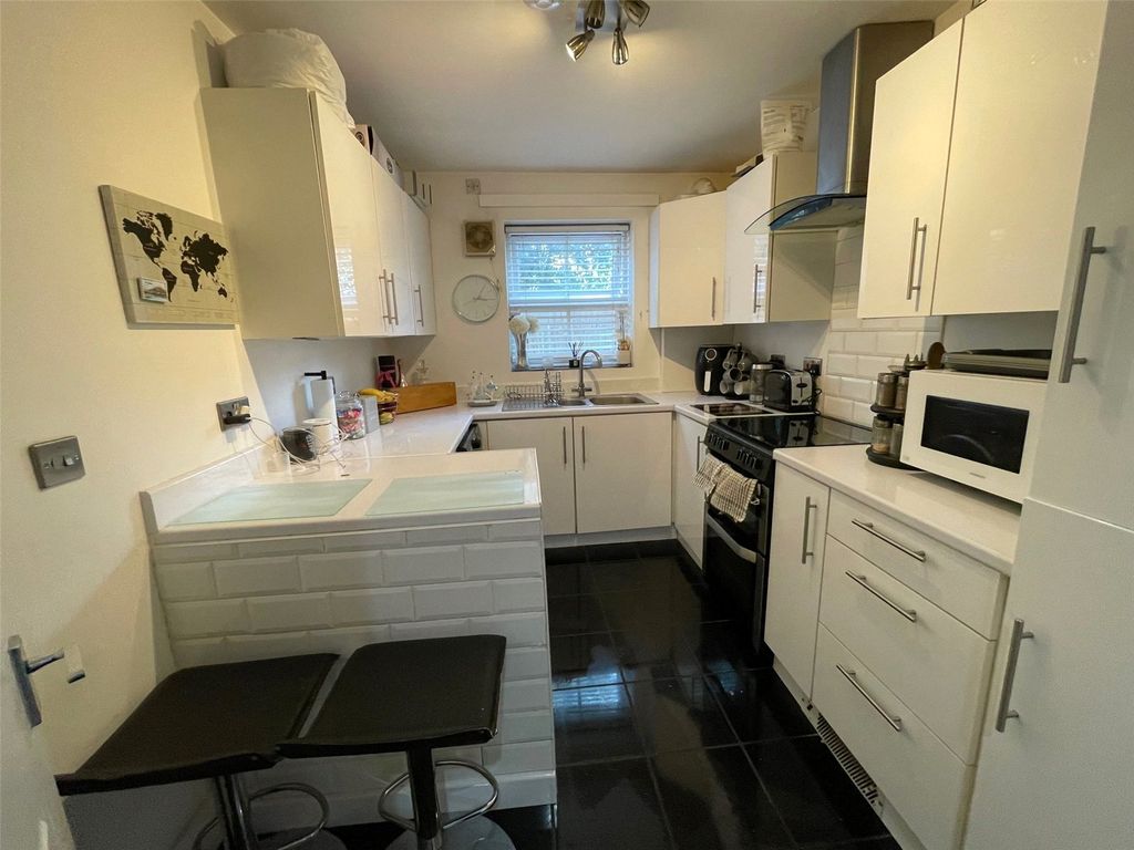 Property photo 3 of 8 Picture No. 05