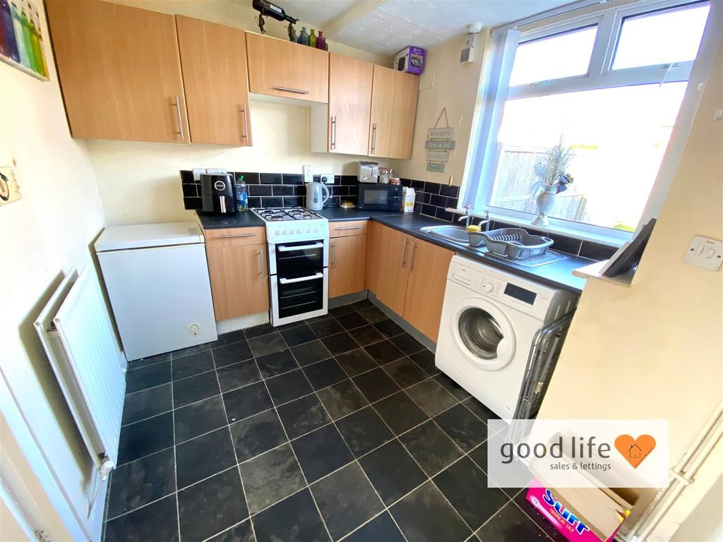 Property photo 3 of 8 20251025_111334316_Ios52Arundal.Jpg