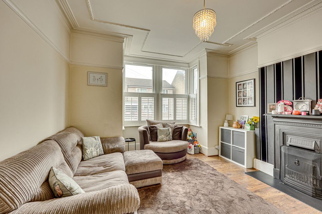 Property photo 2 of 24