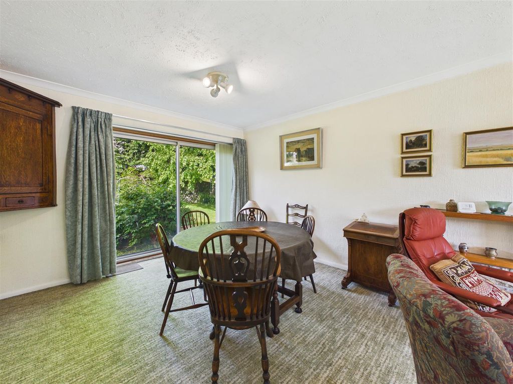 Property photo 3 of 24 Cam05476G0-Pr0223-Still013.Jpg