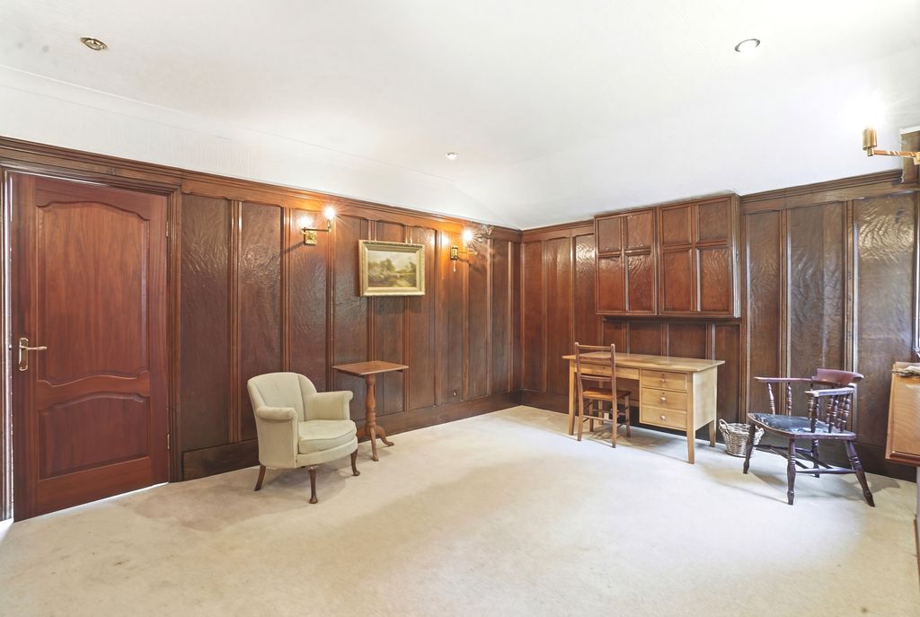 Additional image 14 of 6 bed detached house for saleBirchwood Dell, Bessacar, Doncaster DN4