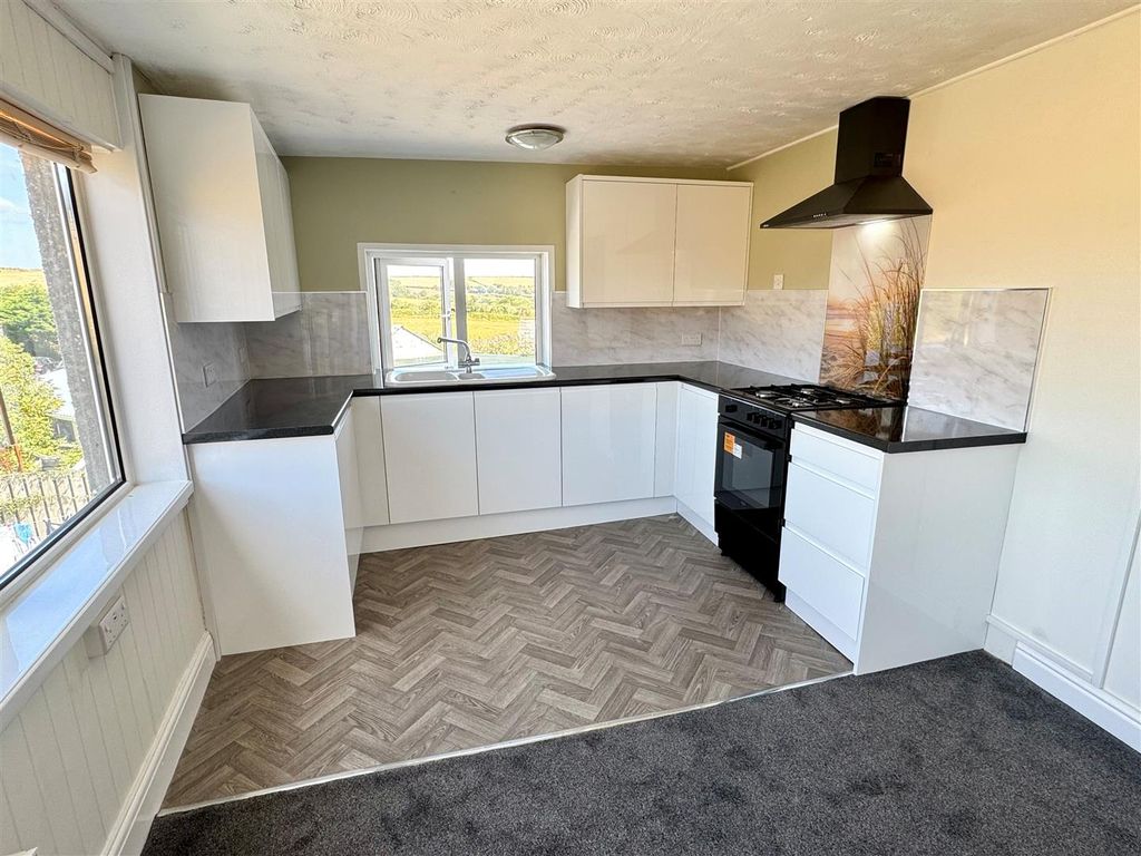 Property photo 3 of 7 The Flat, Miners Arms Cottage Kitchen