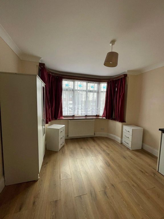 Property photo 2 of 4 Picture No. 05