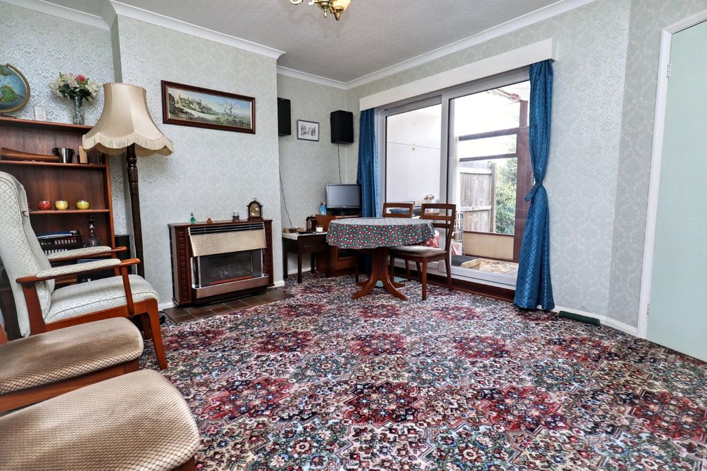 Property photo 3 of 14 3712775