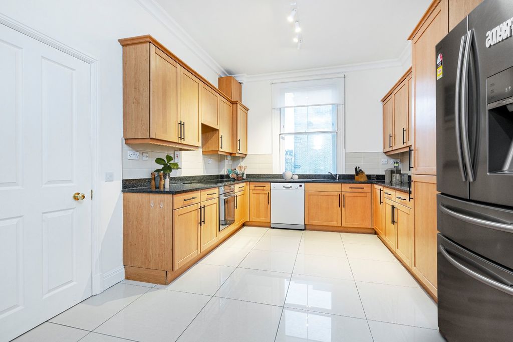 Property photo 2 of 5 Picture No. 05