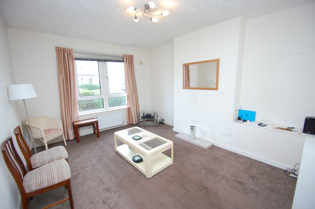 Property photo 2 of 15 4679582