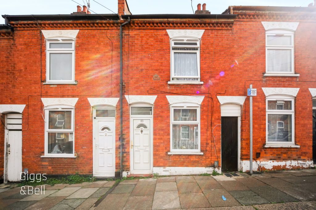 Property photo 1 of 17 5542430