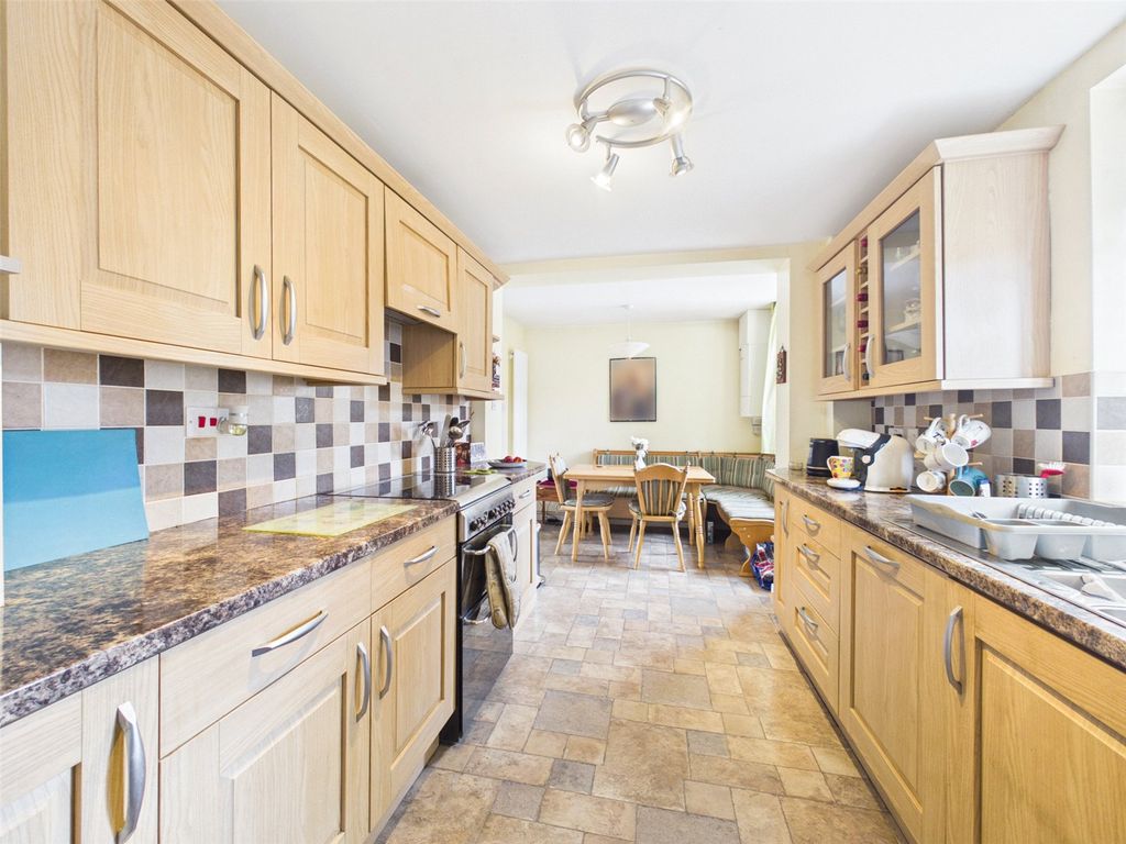 Property photo 2 of 17 Picture No. 08