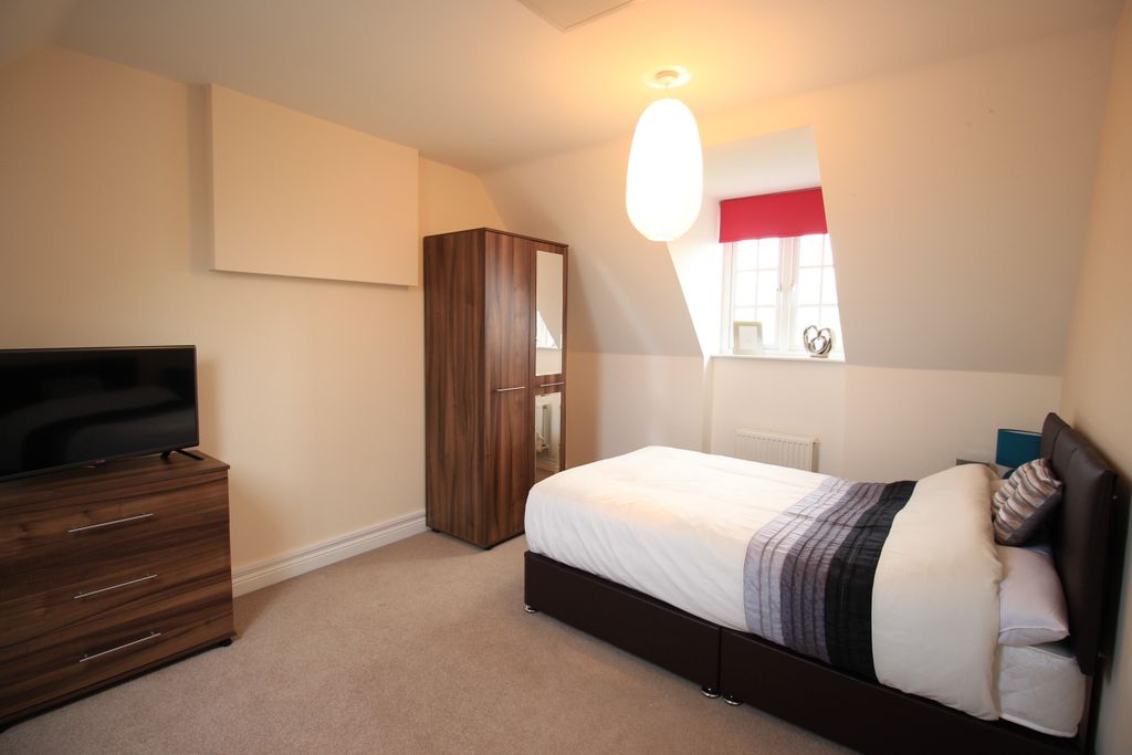 Property photo 3 of 4