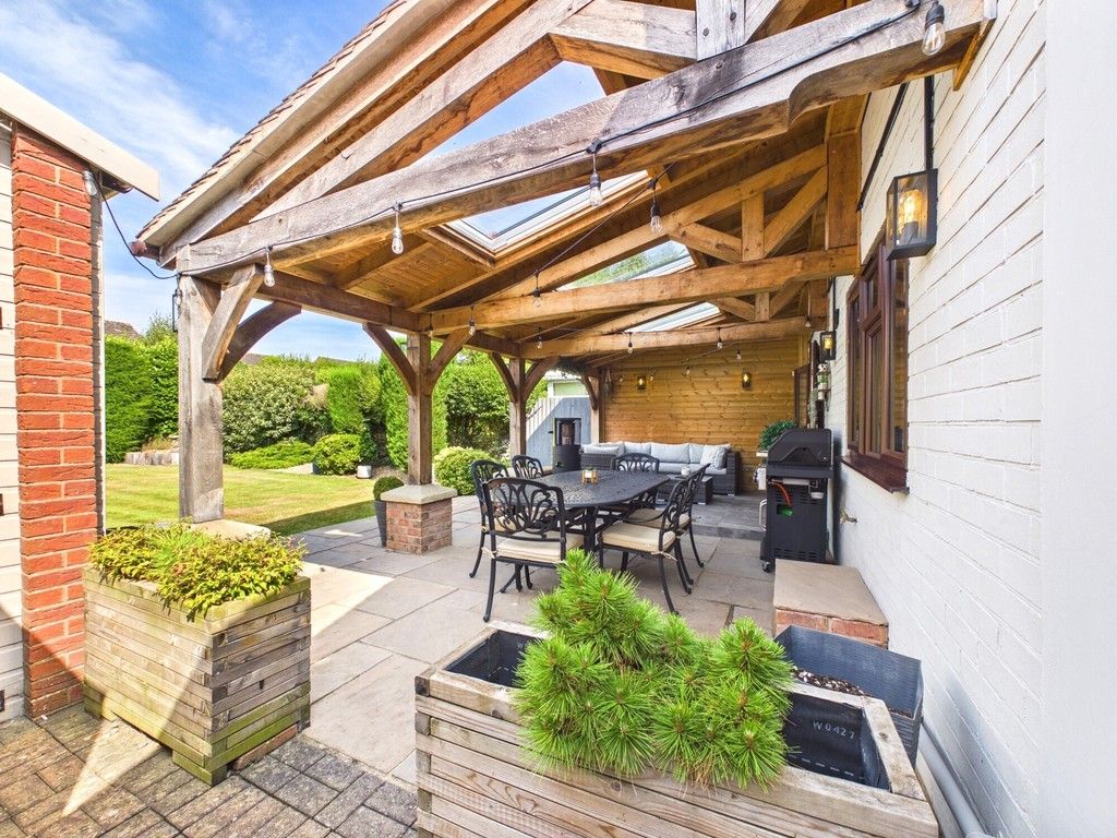 Property photo 3 of 42 Garden Room