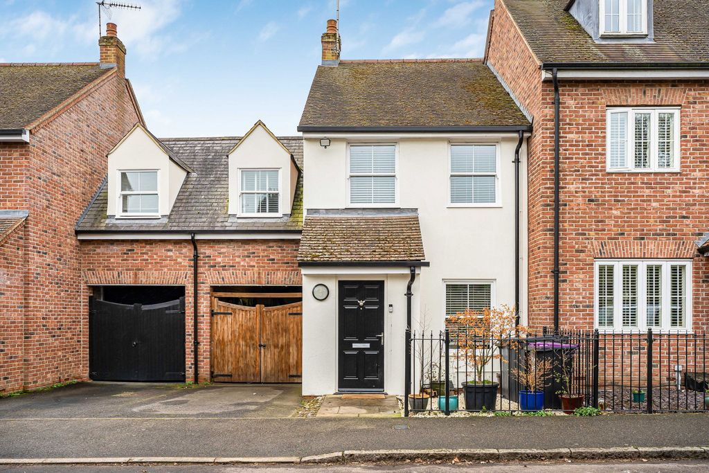 Property photo 1 of 23