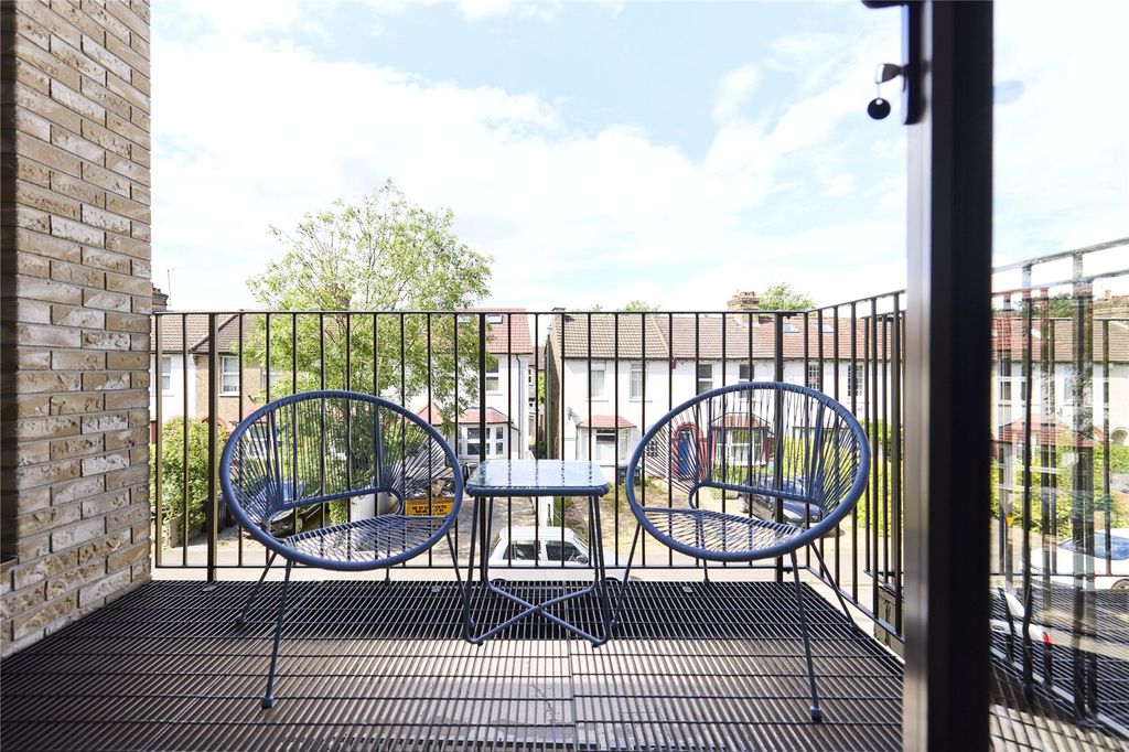 Property photo 1 of 14 Picture No. 09