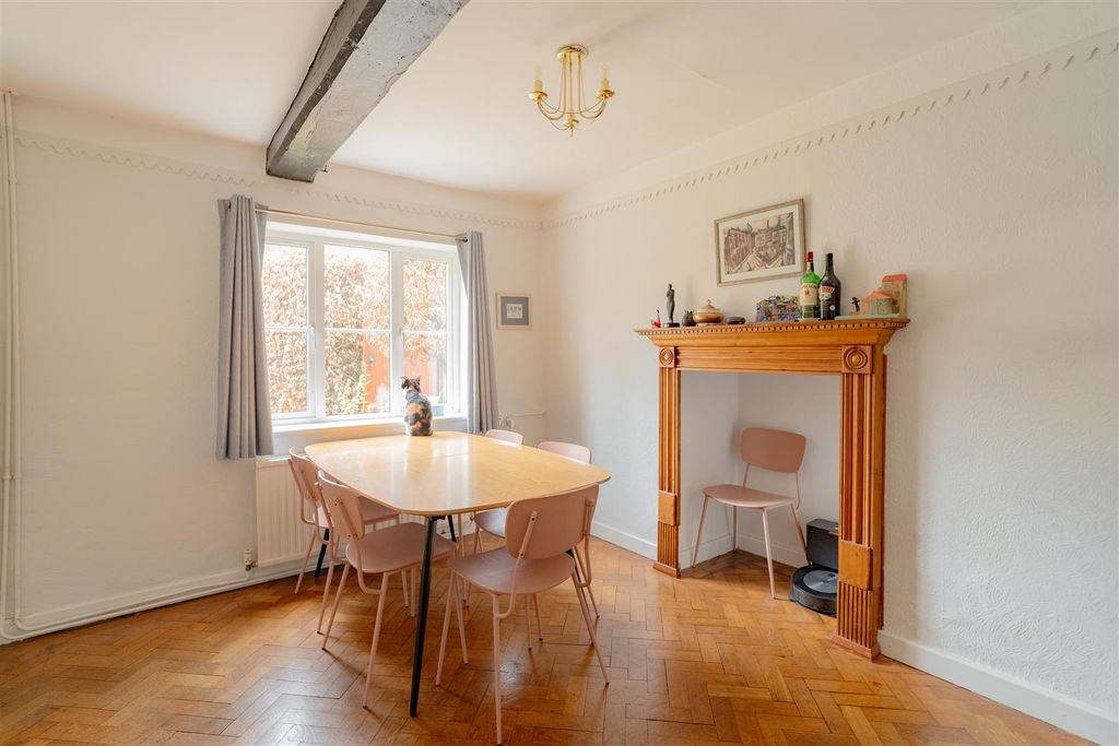 Property photo 3 of 17 Dsc07151-Hdr.Jpg