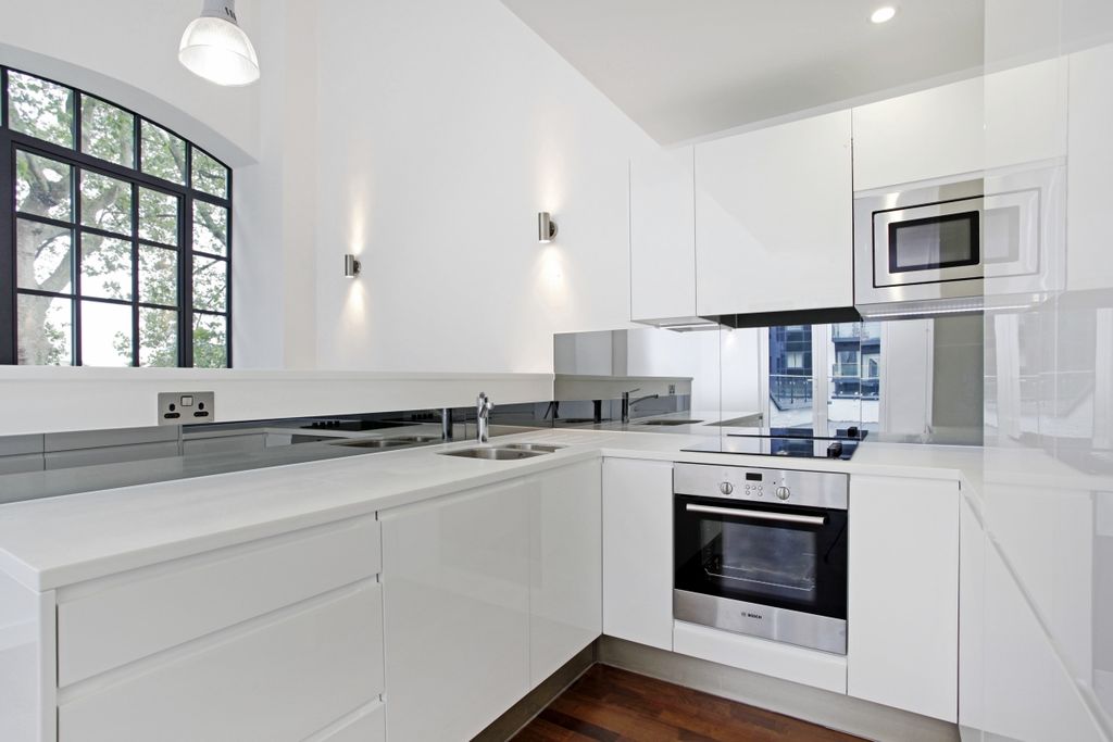 Property photo 2 of 13 6 Paynes And Bort...