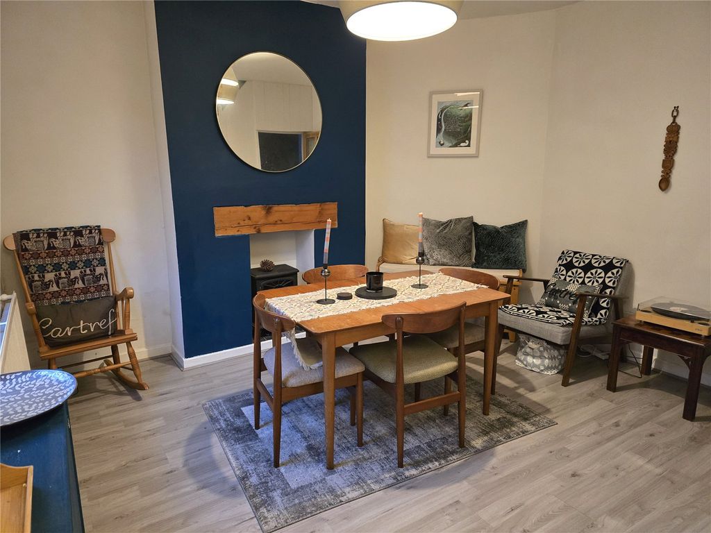 Property photo 2 of 13 Picture No. 11