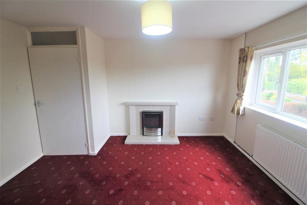 Property photo 2 of 7 Lr.Jpg