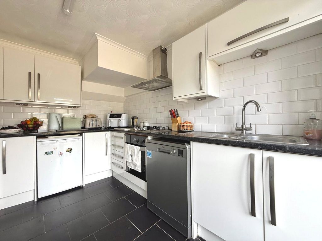 Property photo 3 of 22 Picture No. 08