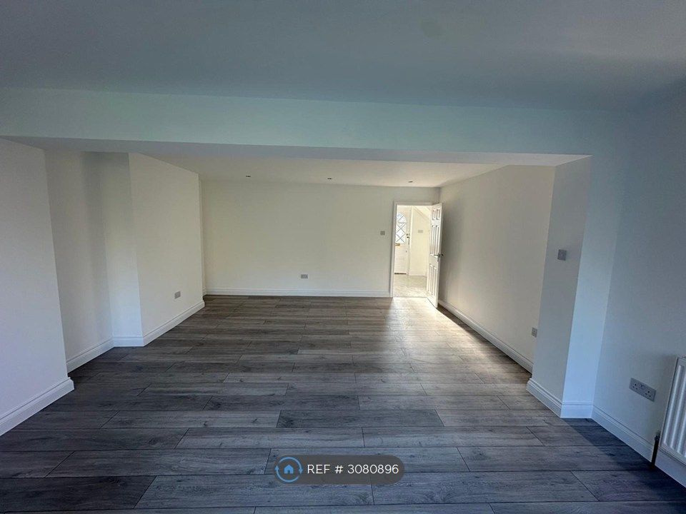 Property photo 3 of 10 Reception Room