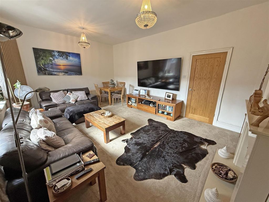 Property photo 3 of 10 Living Room A1.Jpg