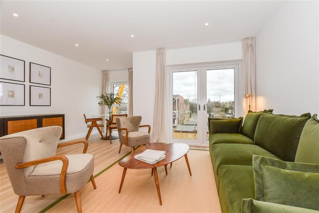 Property photo 3 of 14 Lounge Diner Show Home