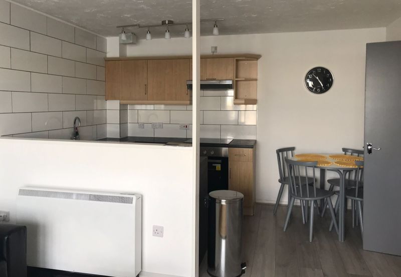 Property photo 3 of 10 Photo 5