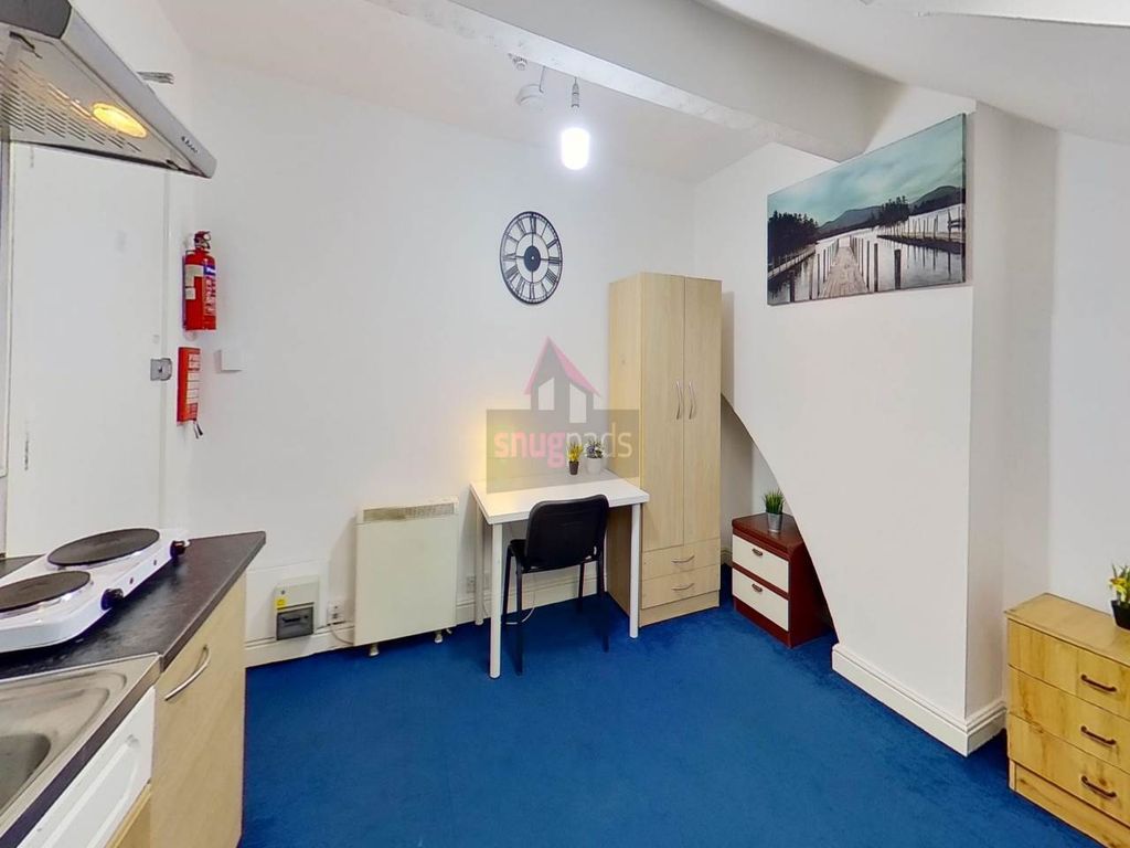 Property photo 3 of 10 3