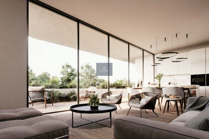 Property photo 1 of 3