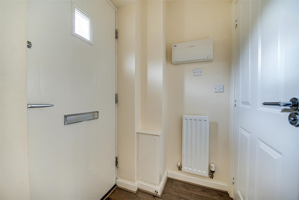 Property photo 2 of 17 Dsc_2012-Dsc_2016.Jpg