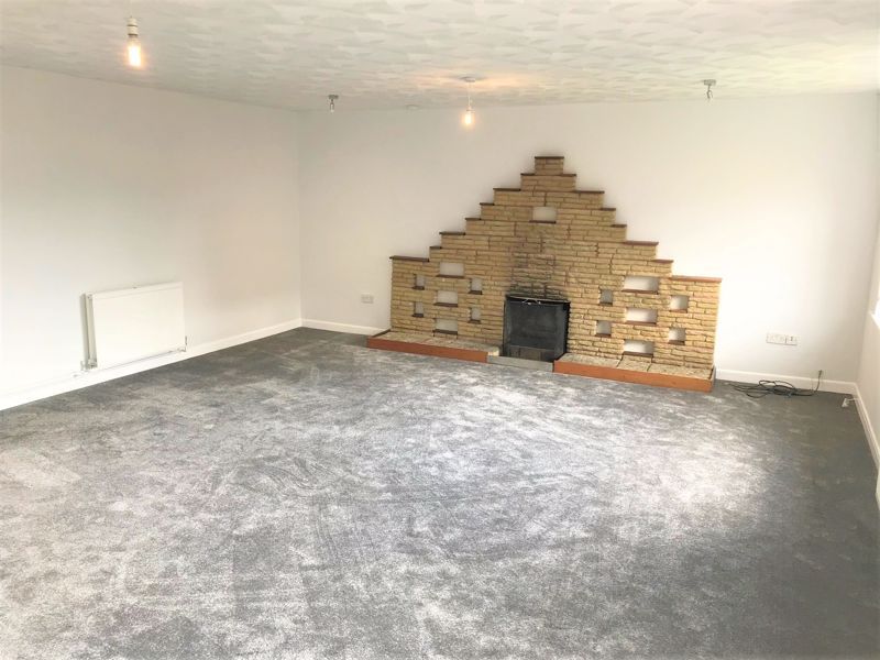 Property photo 2 of 8 Photo 9