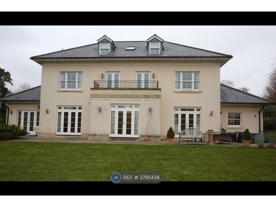 Property photo 3 of 35