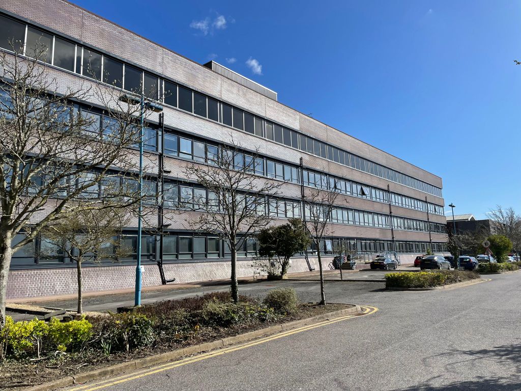 Property photo 1 of 6