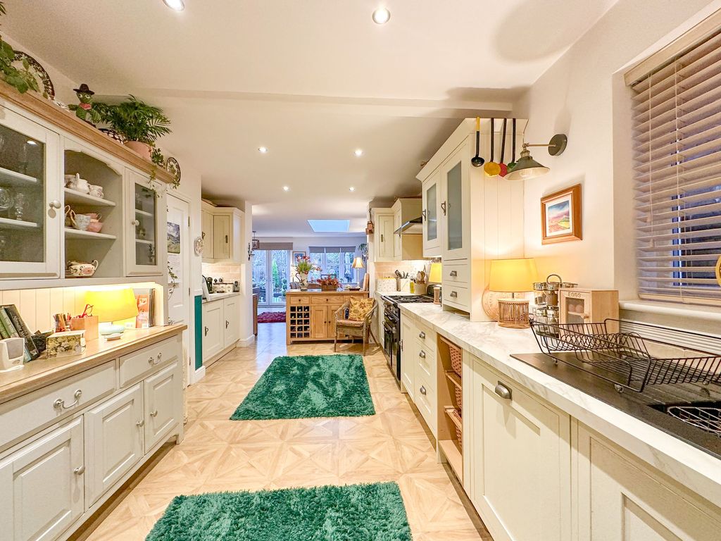 Property photo 3 of 26