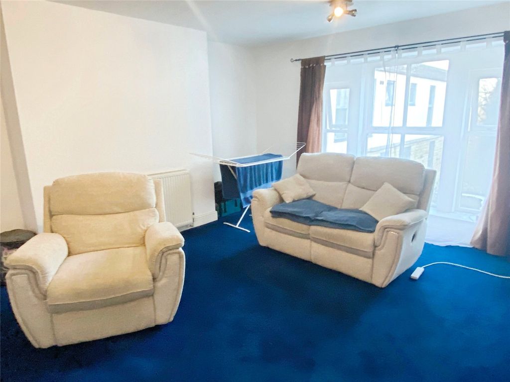 Property photo 2 of 6 Picture No. 07