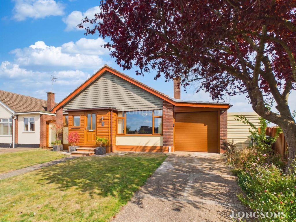 Property photo 1 of 11
