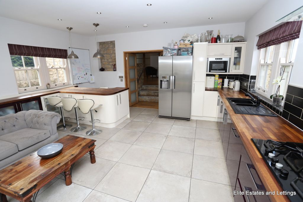 Property photo 2 of 28 02-Img_0695