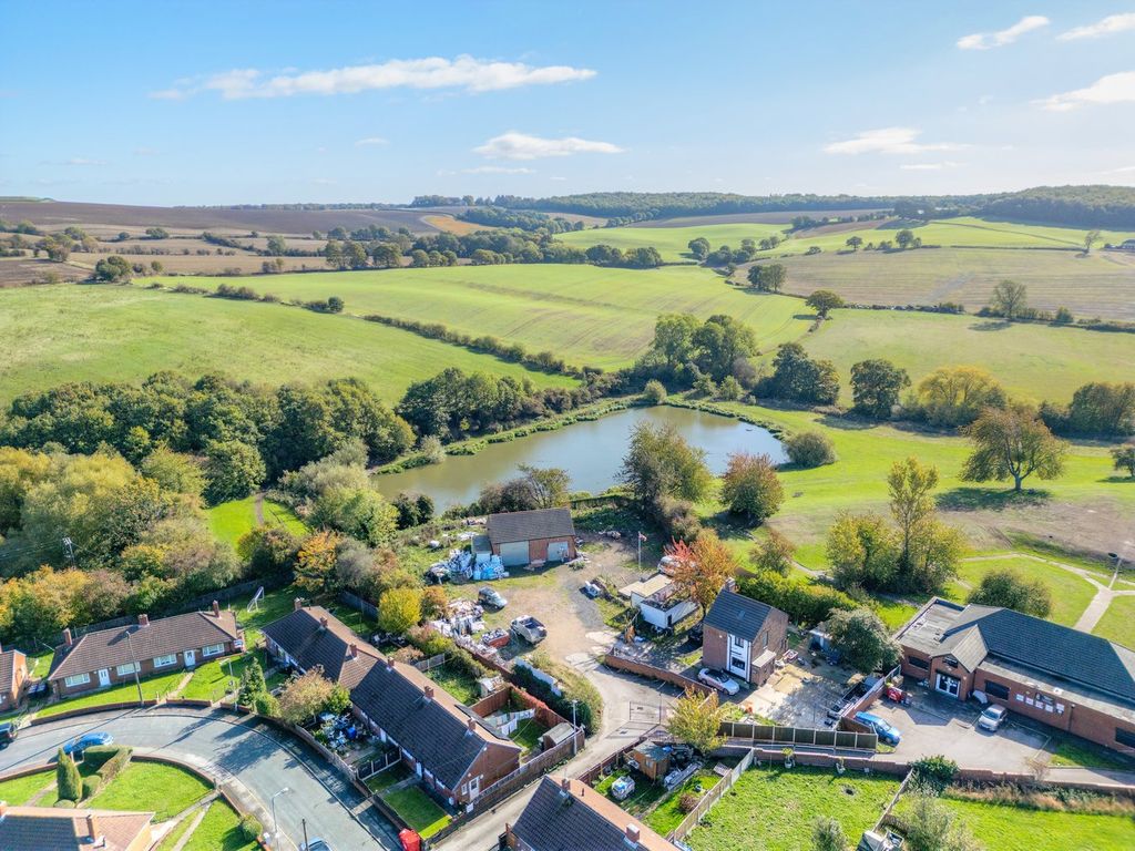 Property photo 3 of 5